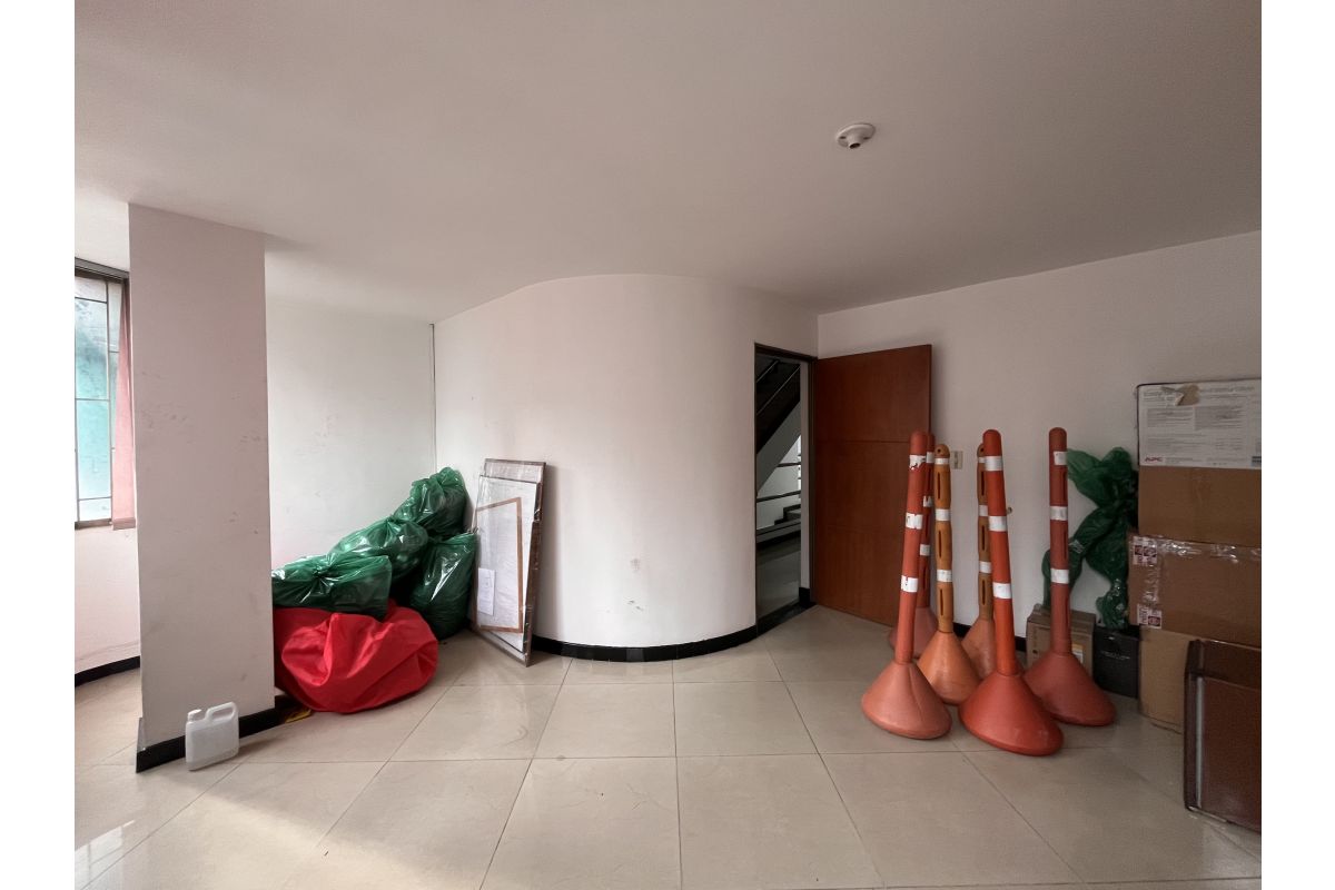 Bodega en arriendo en La Granja Bogotá