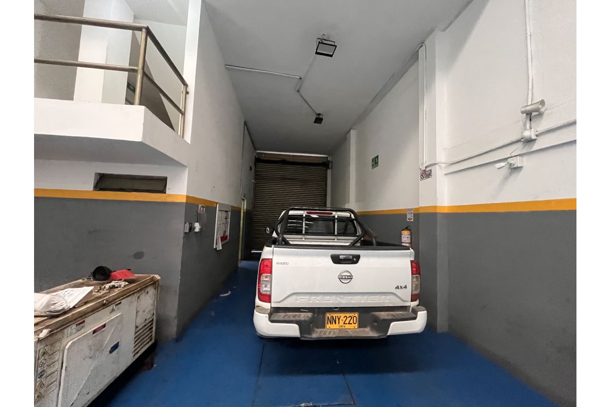 Bodega en arriendo en La Granja Bogotá