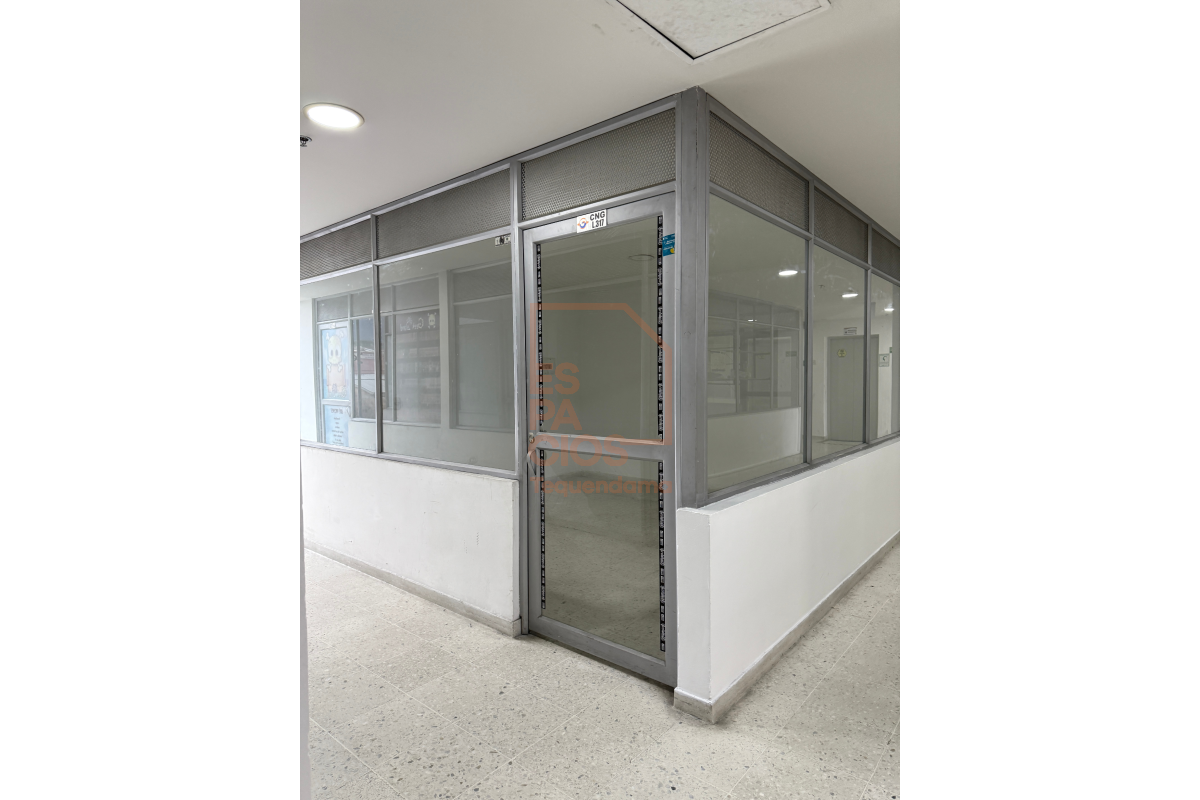 Local en Arriendo, Ricaurte Bogotá - LOAR433